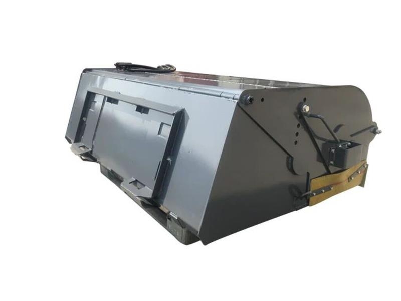 Mower King SSBM72 72 in Skid Steer Sweeper (Unused Kefék