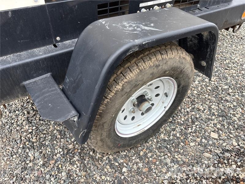MultiQuip DLW400ESA4 Soldadoras