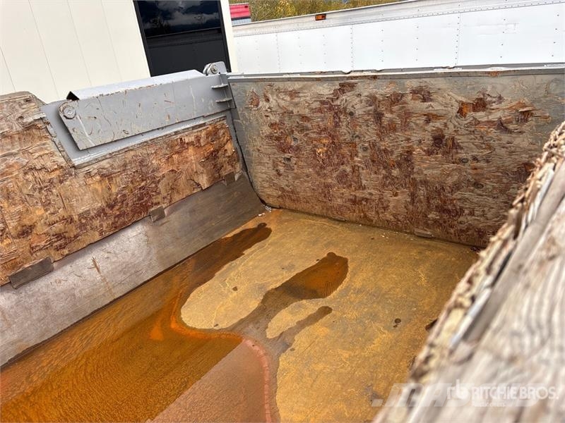  Nahanni 13 ft T/A Pup Dump Trailer Самоскиди