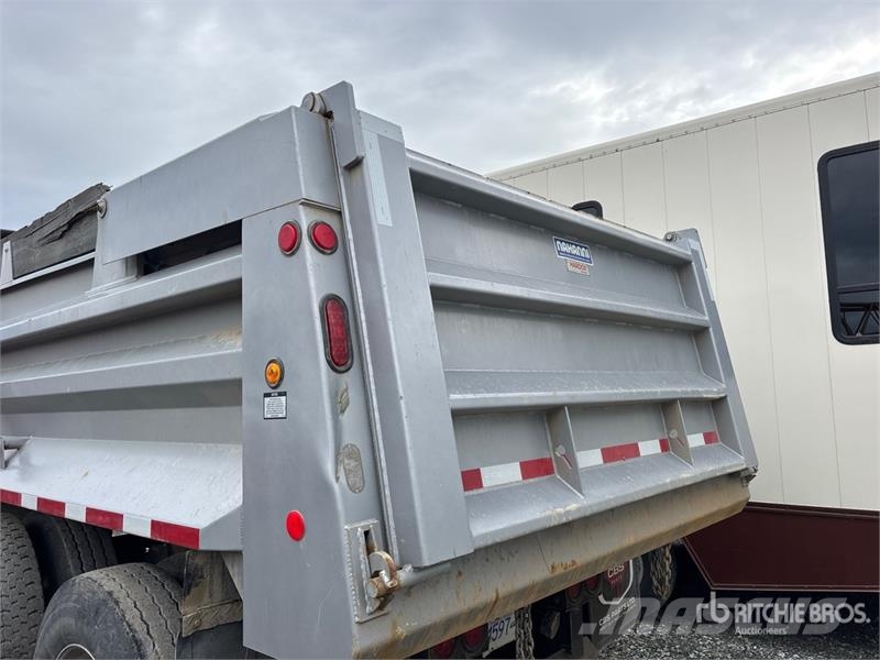  Nahanni 13 ft T/A Pup Dump Trailer Самоскиди