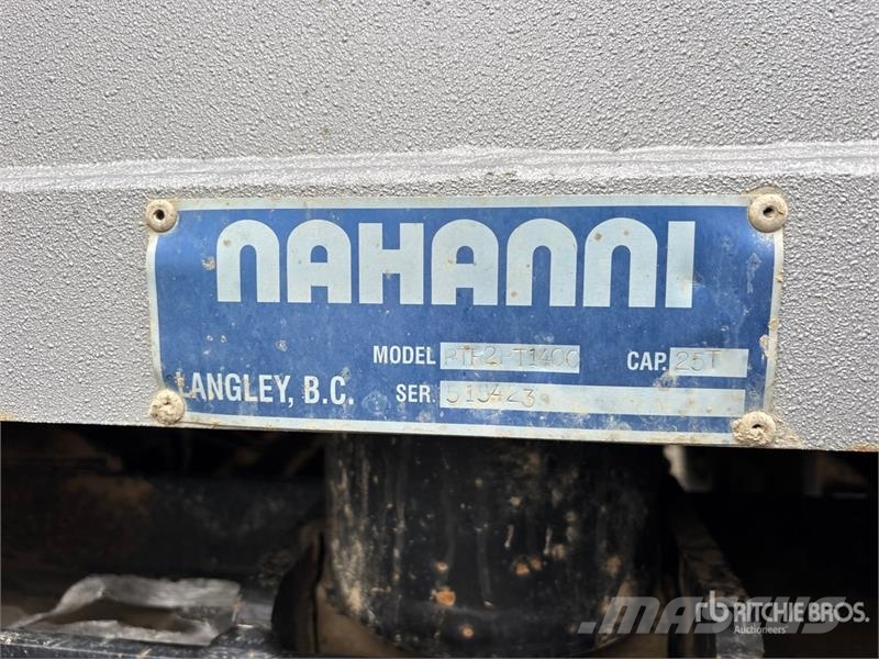  Nahanni 13 ft T/A Pup Dump Trailer Самоскиди