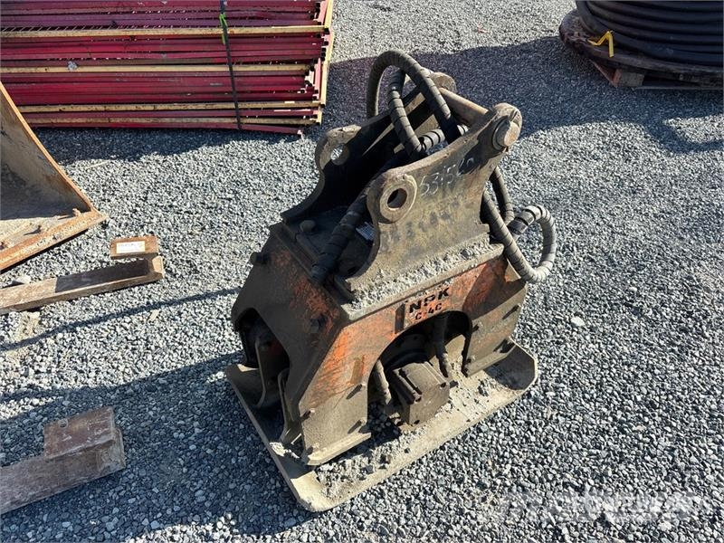 NPK C4C 22 in Hopac Plate Compactor - Fits John Deere Muud osad