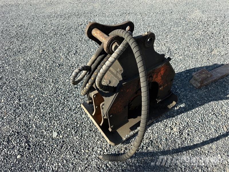 NPK C4C 22 in Plate Compactor - Fits John Deere 310K/4 Drugi deli