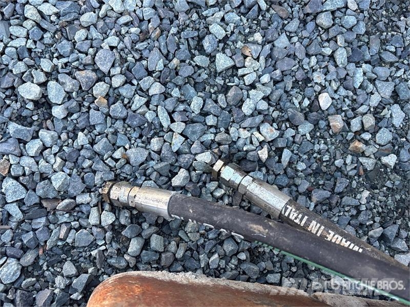 NPK GH-4 Excavator Hydraulic Breaker Hammer / Brecher