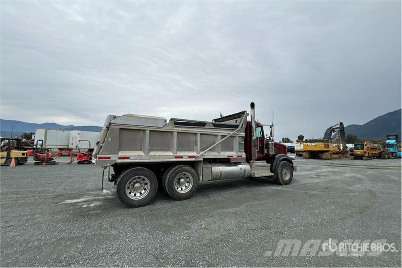 Peterbilt 367 Kiperi kamioni