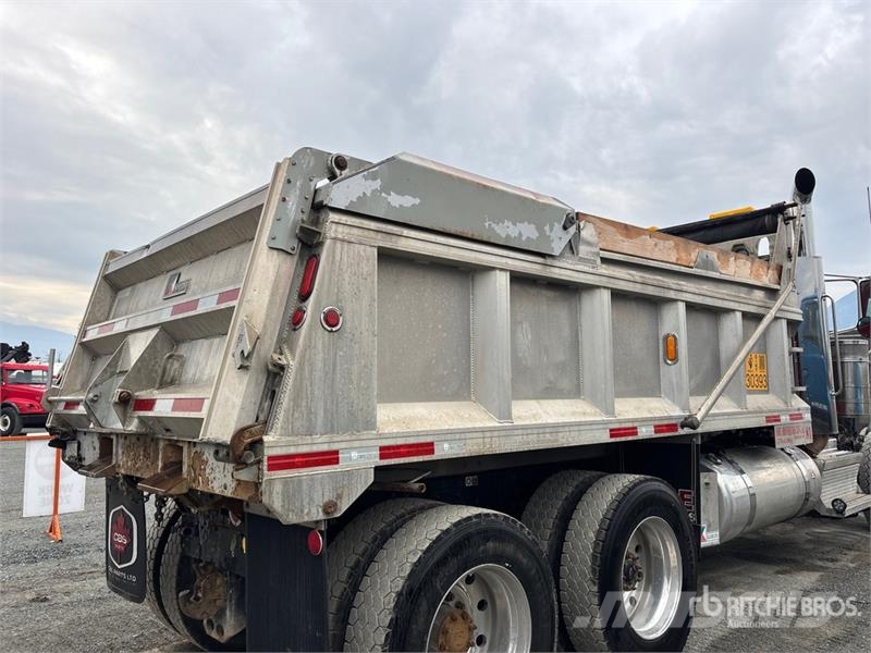 Peterbilt 367 Sora- ja kippiautot