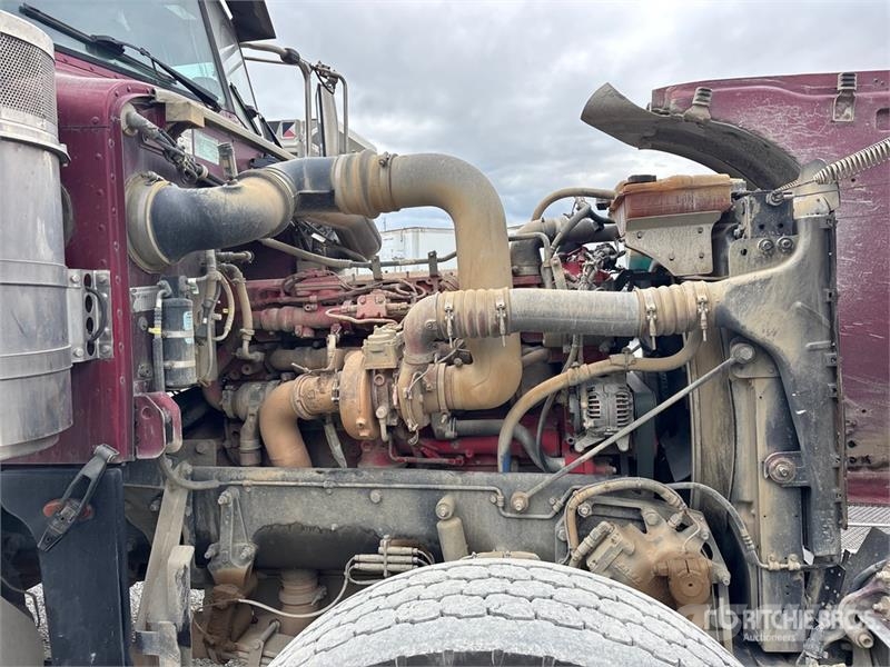 Peterbilt 367 Savivarčių priekabų vilkikai