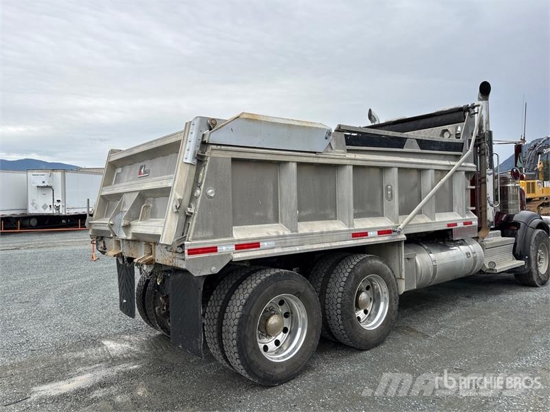 Peterbilt 367 Kiperi kamioni