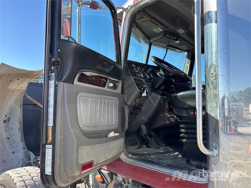 Peterbilt 367 شاحنات قلابة