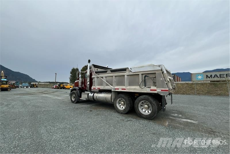 Peterbilt 367 Kiperi kamioni