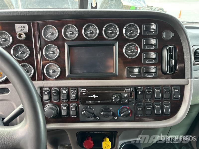 Peterbilt 367 Kiper tovornjaki