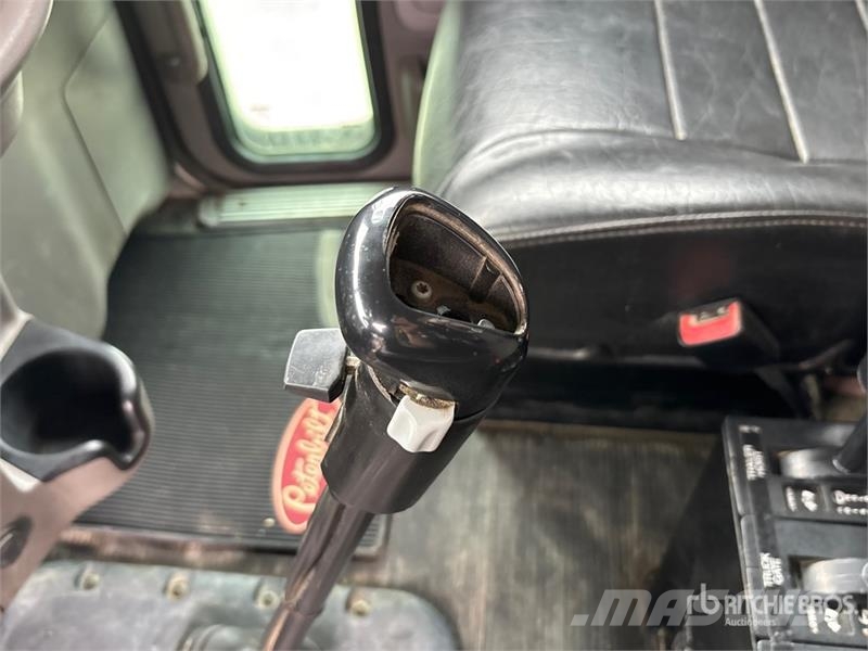 Peterbilt 367 Tipper trucks