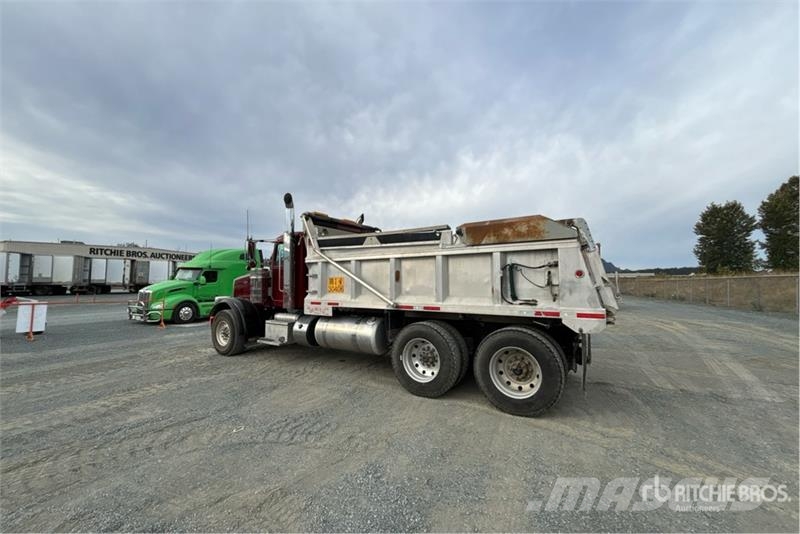 Peterbilt 367 Kiper tovornjaki