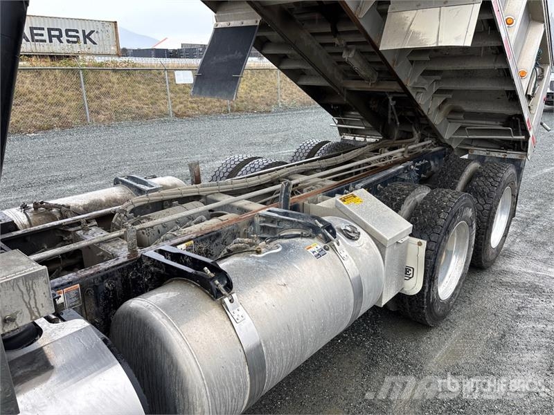 Peterbilt 367 Kiperi kamioni