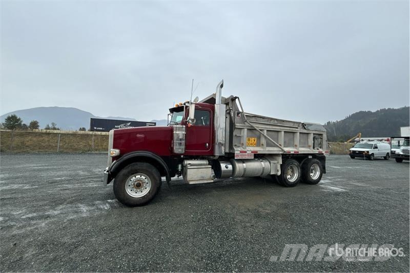 Peterbilt 367 شاحنات قلابة