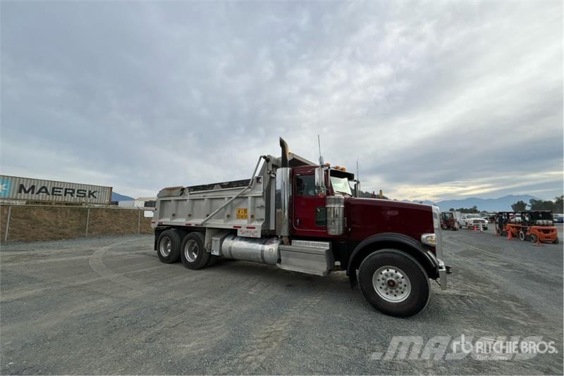 Peterbilt 367 Kiper tovornjaki