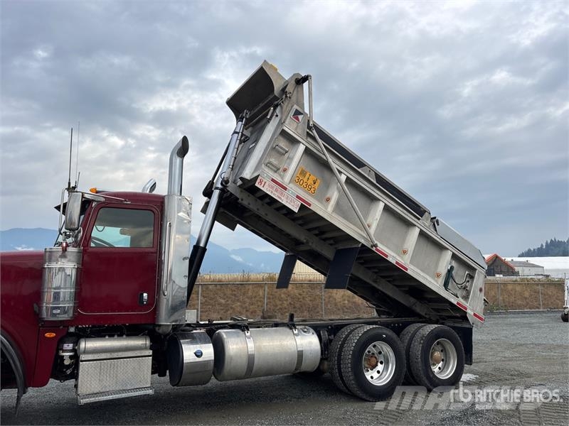 Peterbilt 367 Sora- ja kippiautot