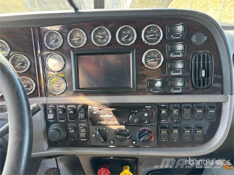 Peterbilt 367 شاحنات قلابة