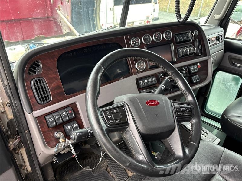 Peterbilt 367 Kiperi kamioni