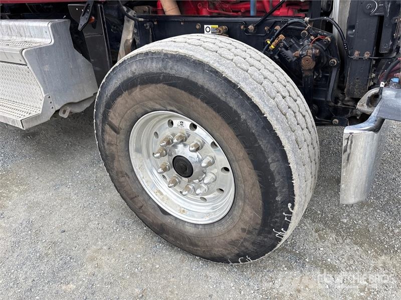 Peterbilt 367 Tipper trucks