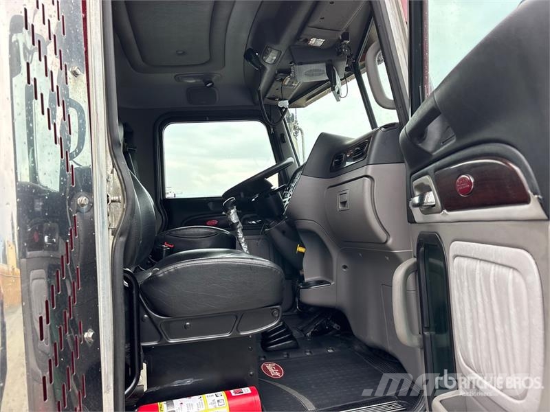 Peterbilt 367 Sora- ja kippiautot