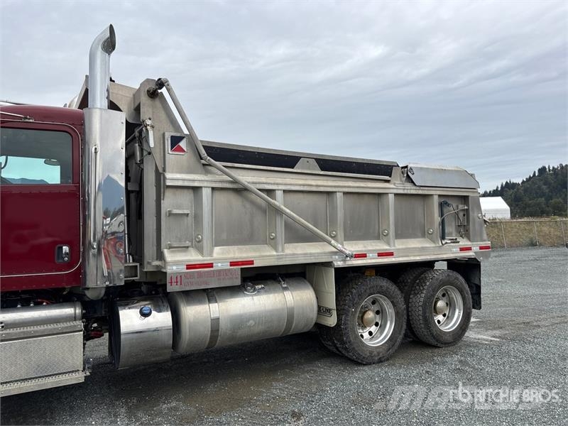 Peterbilt 367 Kiperi kamioni