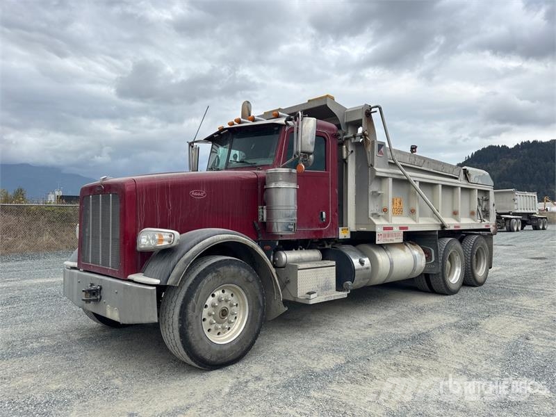 Peterbilt 367 Savivarčių priekabų vilkikai