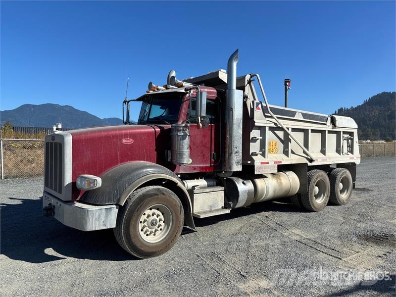 Peterbilt 367 Φορτηγά Ανατροπή