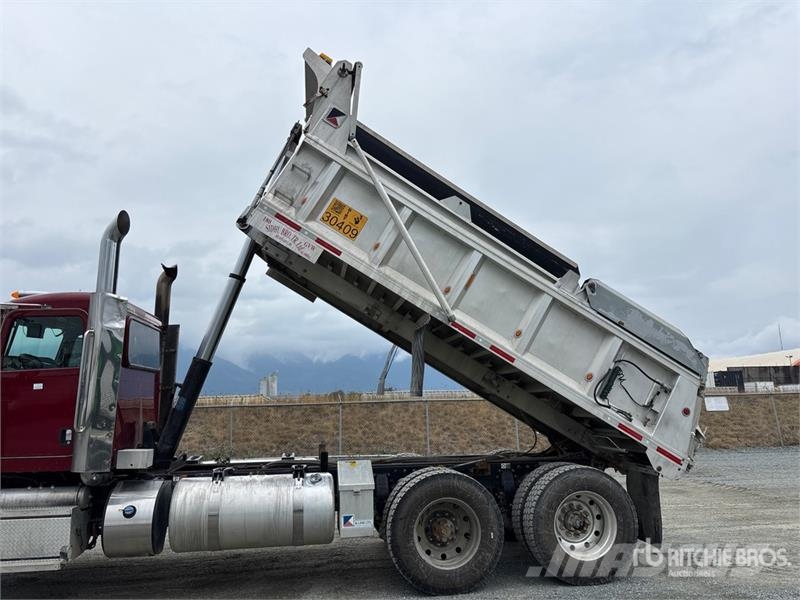 Peterbilt 367 Tipper trucks