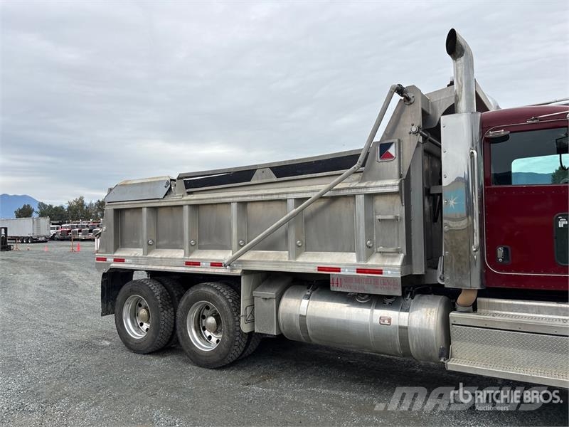 Peterbilt 367 Kiperi kamioni