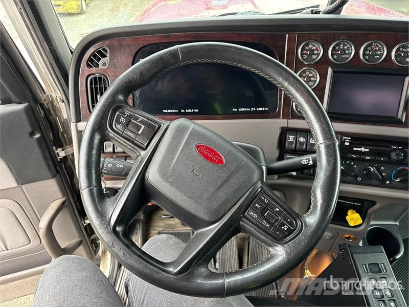 Peterbilt 367 Sora- ja kippiautot