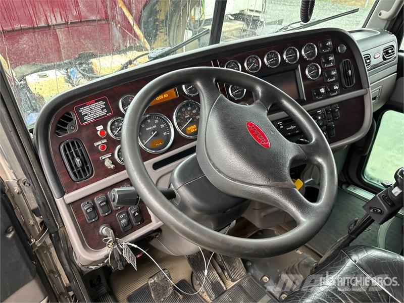 Peterbilt 367 Kiperi kamioni