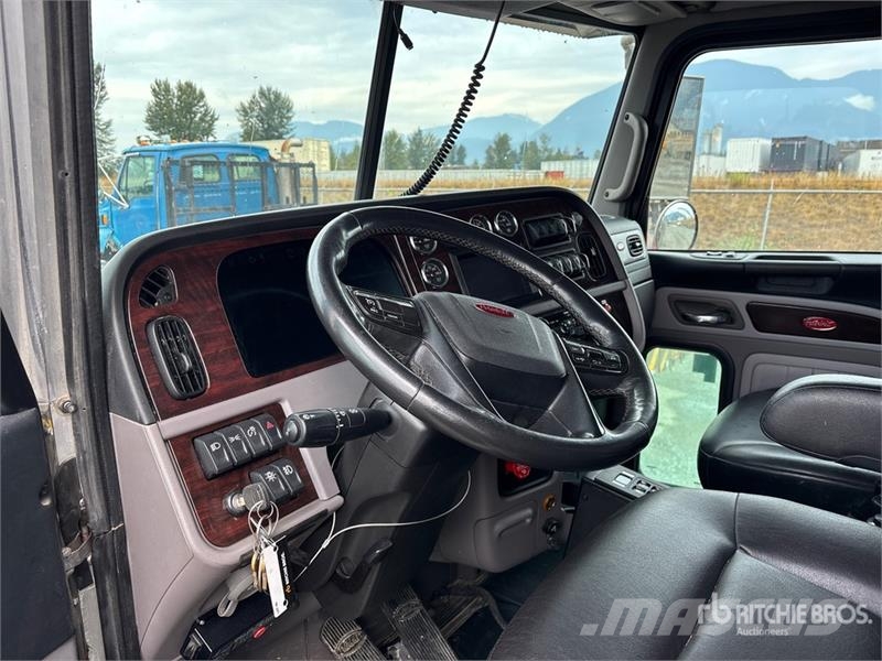 Peterbilt 367 Sora- ja kippiautot