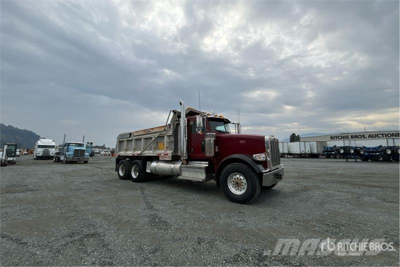 Peterbilt 367 Sora- ja kippiautot