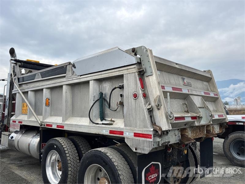 Peterbilt 367 Sora- ja kippiautot