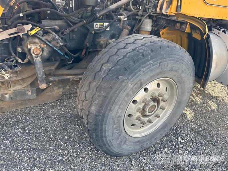 Peterbilt 367 6x4 Snow Plow Truck Plogbilar