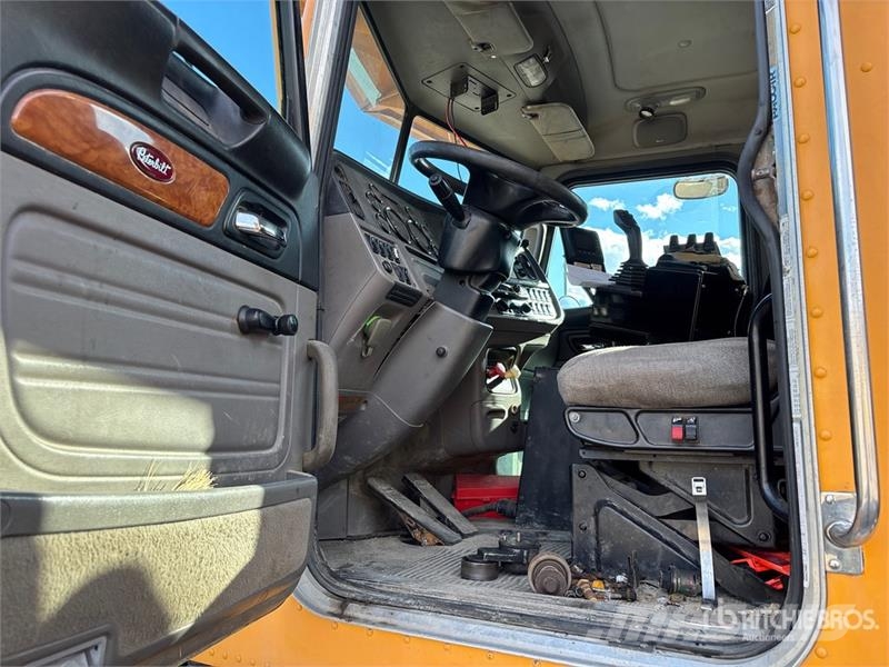 Peterbilt 367 6x4 Snow Plow Truck Plogbilar