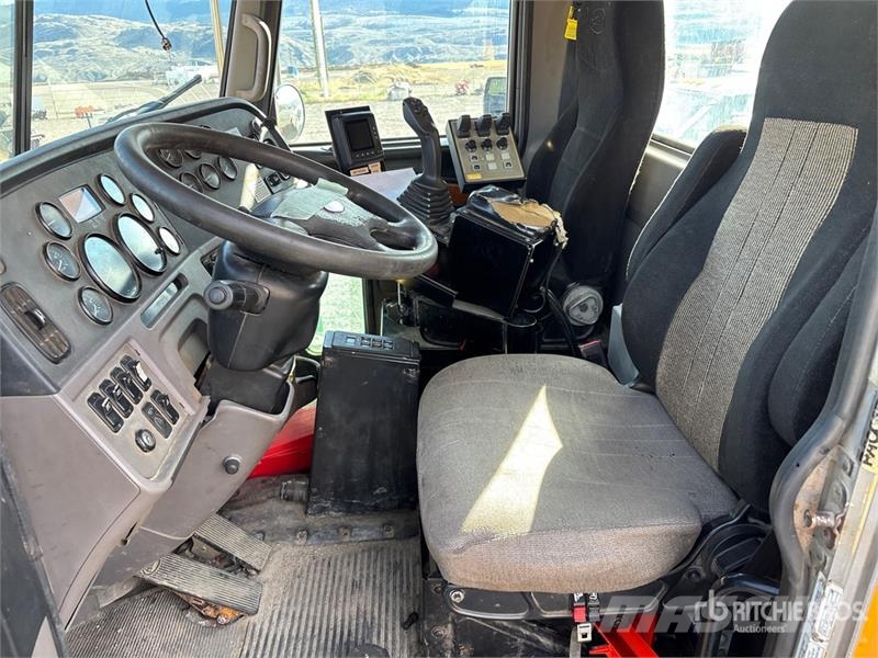 Peterbilt 367 6x4 Snow Plow Truck Plogbilar