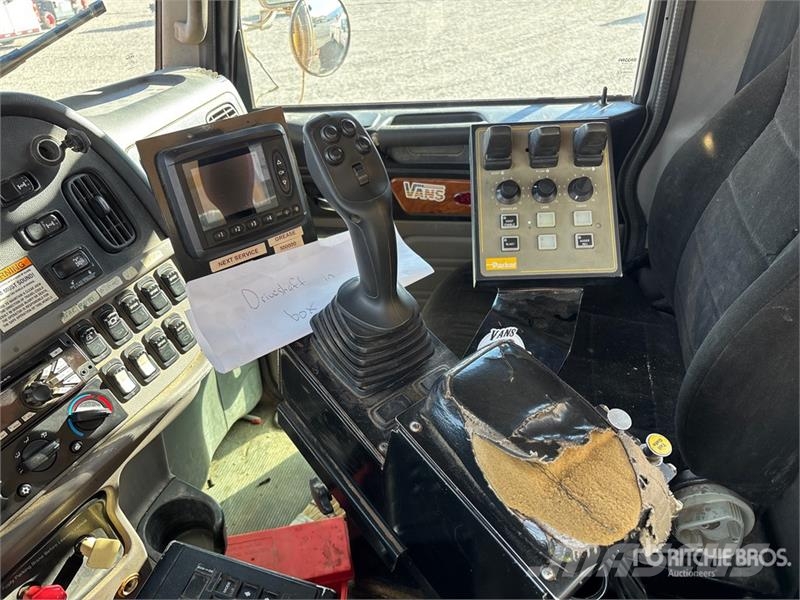 Peterbilt 367 6x4 Snow Plow Truck Plogbilar