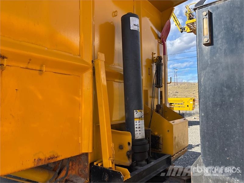 Peterbilt 367 6x4 Snow Plow Truck Plogbilar