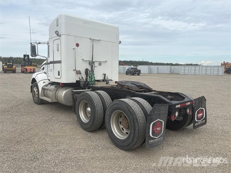 Peterbilt 384 Trækkere