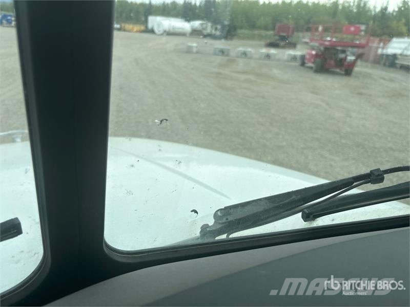 Peterbilt 384 Trækkere