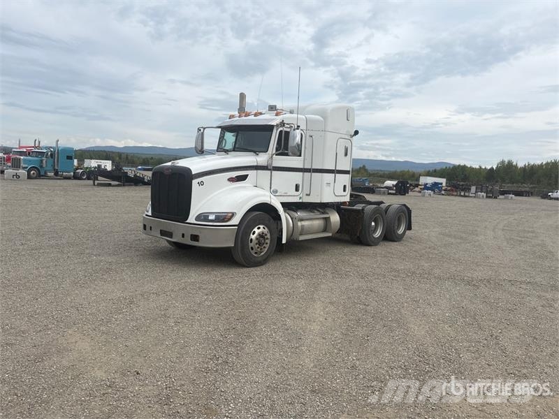 Peterbilt 384 Trækkere