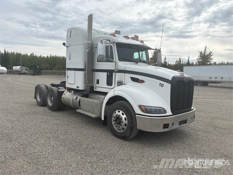 Peterbilt 384 Trækkere