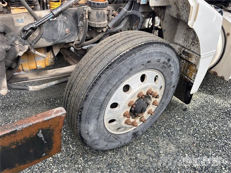 Peterbilt 385 Camion con sponde ribaltabili