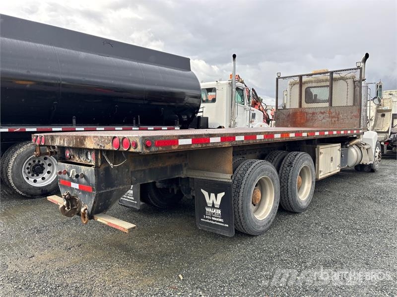 Peterbilt 385 Camion con sponde ribaltabili
