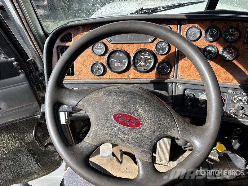 Peterbilt 385 Camion con sponde ribaltabili