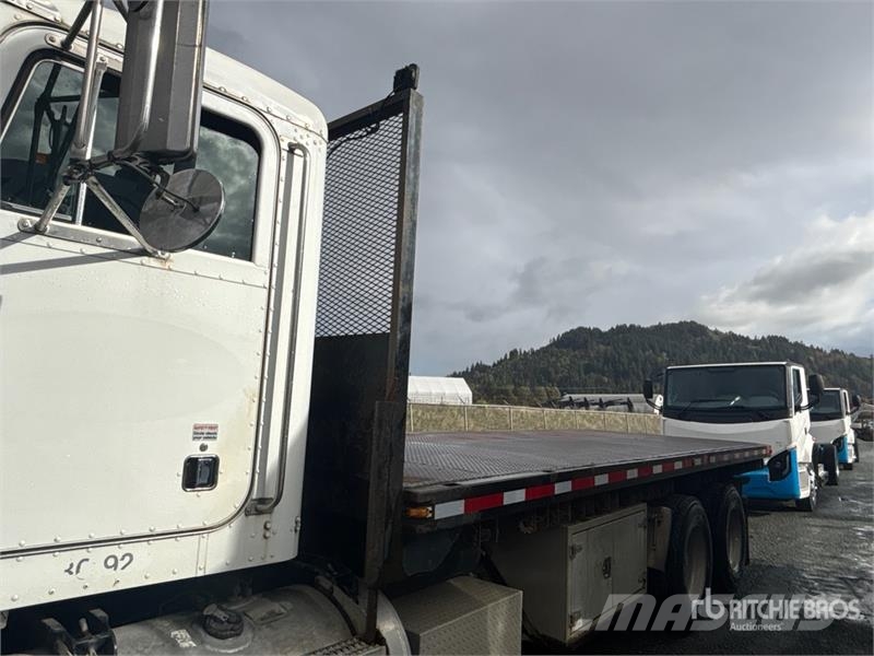 Peterbilt 385 Camion con sponde ribaltabili