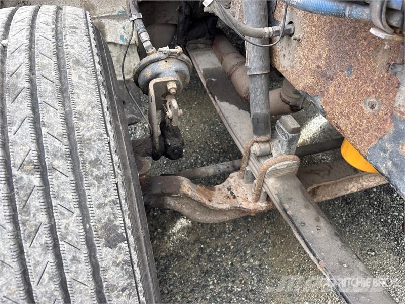 Peterbilt 385 Camion con sponde ribaltabili