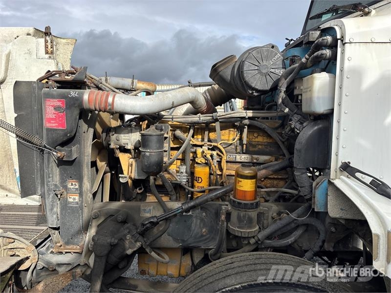 Peterbilt 385 Camion con sponde ribaltabili